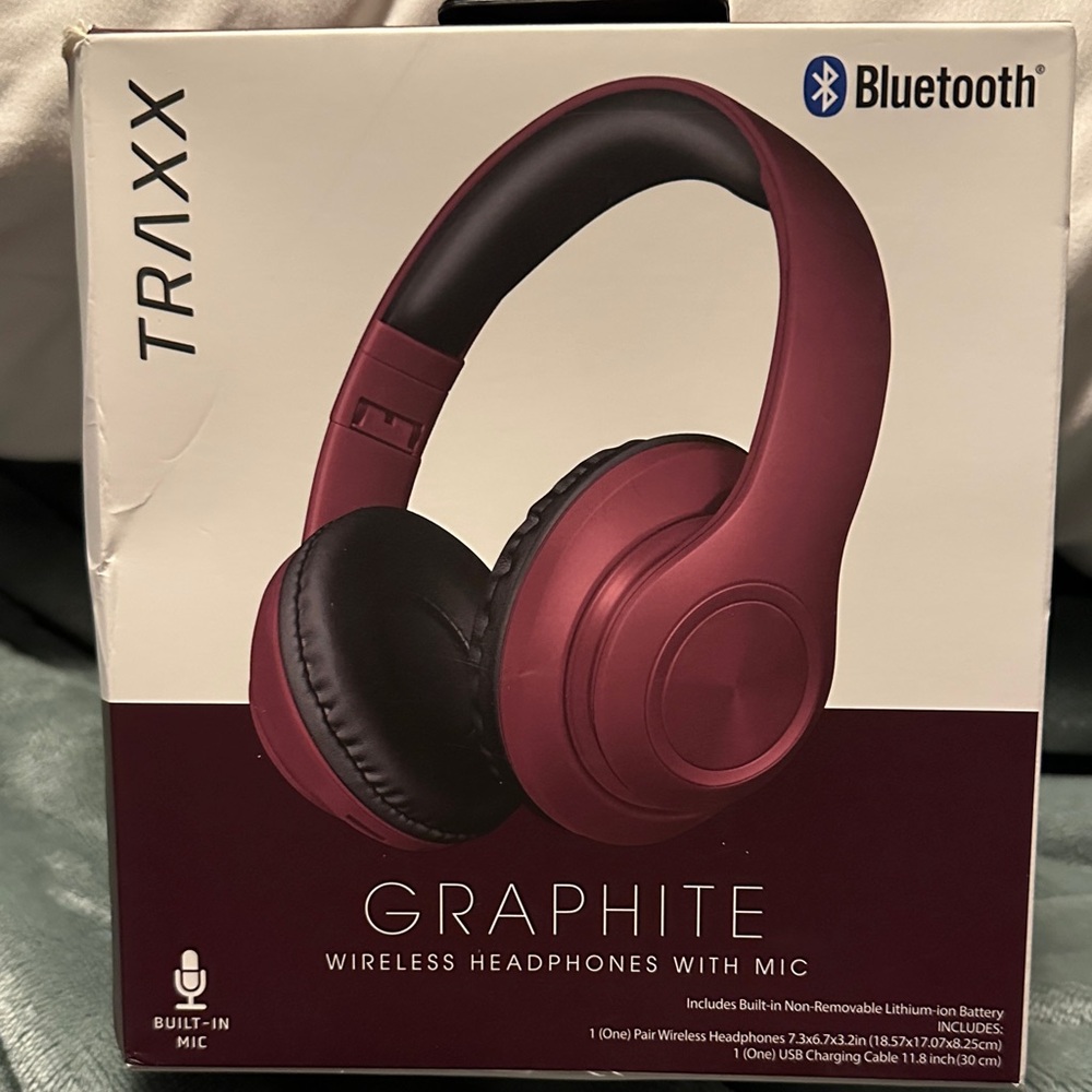 Graphite Wireless Over-Ear Headphones - Red